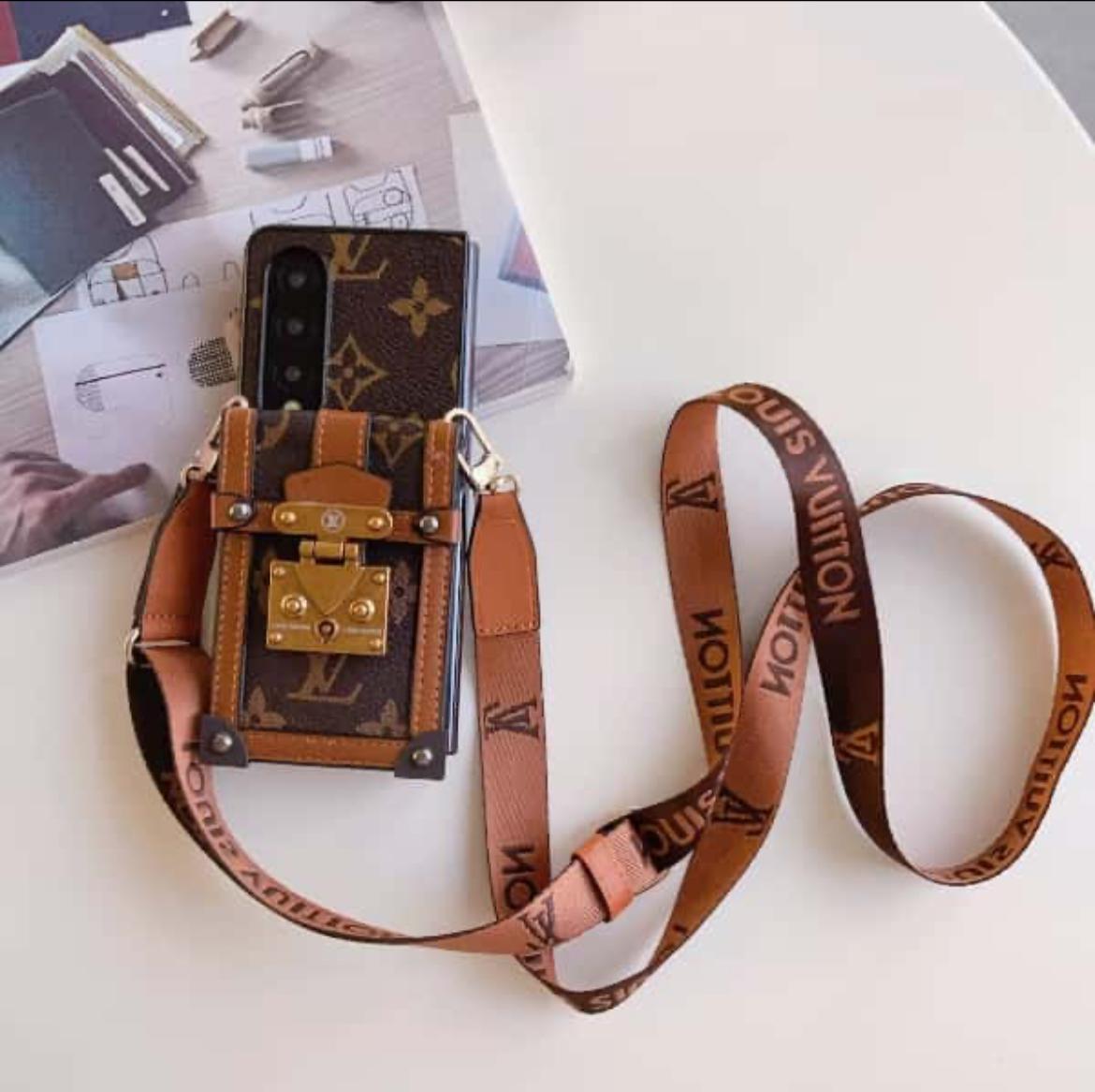 Luxury Crossbody Trunk Case