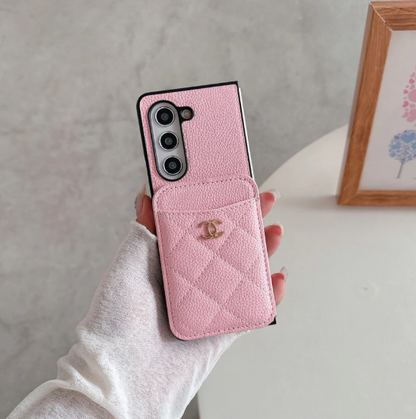 Elegant Pocket Design