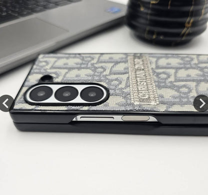 Elegant Fabric Pattern Case for Galaxy Z Fold – Haute Couture Style