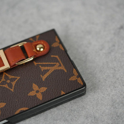 Elegant Leather Grip Case