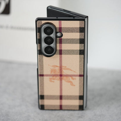 Classic Checkered Leather Case for Z Fold – Timeless British Elegance